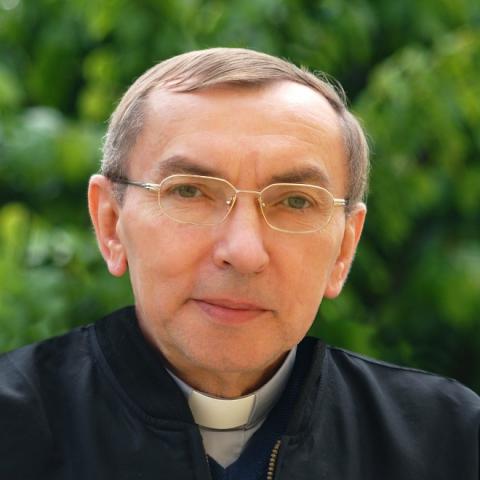 Dr. Varga László, a pécsi Szent Ferenc templom plébánosa idén ünnepli pappá szentelésének negyvenéves jubileumát