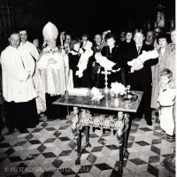 Keresztelés a pécsi székesegyház Corpus Christi-kápolnájában. (é. n.)