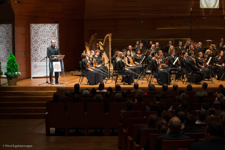 A Pécsi Egyházmegyében szolgálóknak adott koncertet a Pannon Filharmonikusok szeptember 20-án este