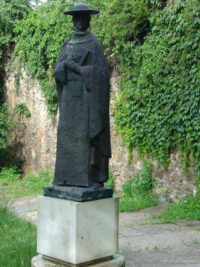 Boros Janus szobor