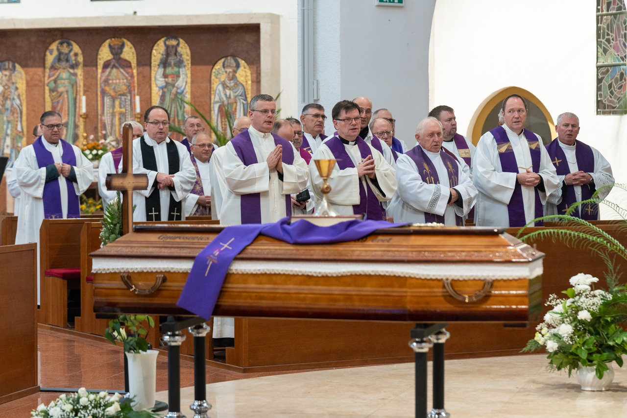 2025 10 27 gyurosovics temetes 19