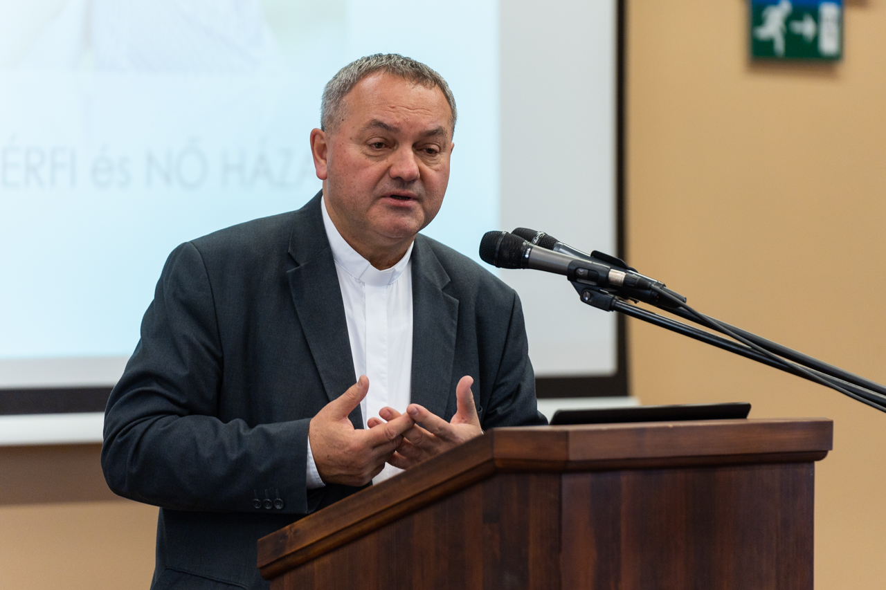 2025 11 14 ferfitalalkozo 03