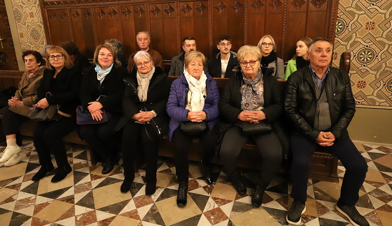 erseki horvat mise005