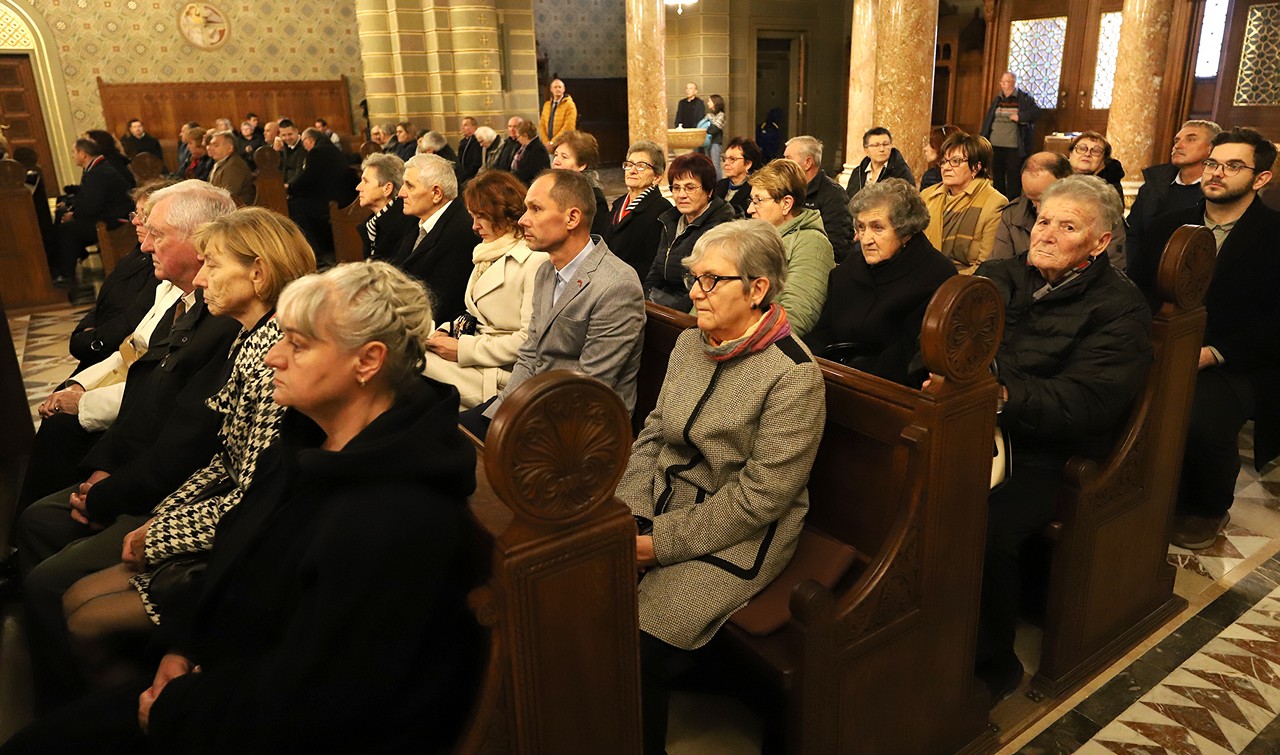 erseki horvat mise006