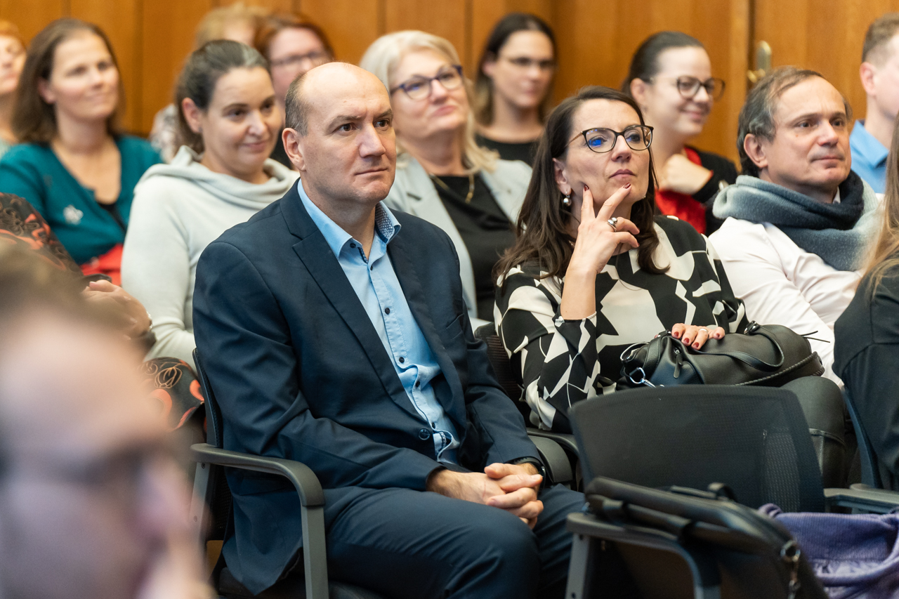 2025 12 18 podium 12