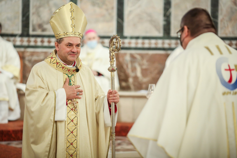 60 MK LA puspokszenteles 71