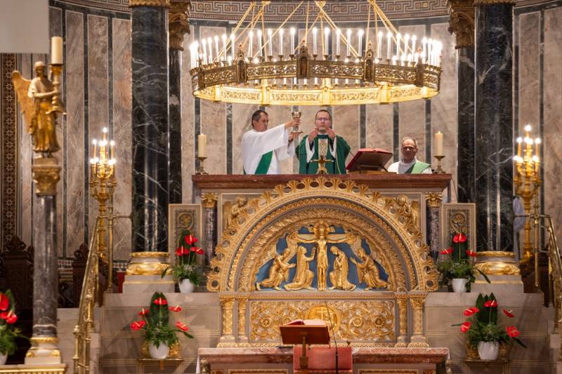 hitoktatoi_tedeum054.jpg
