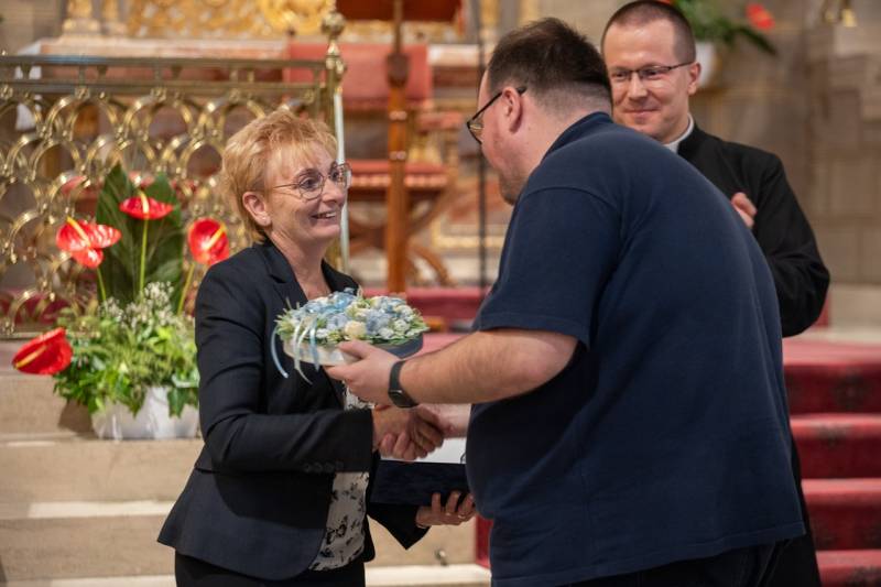 hitoktatoi_tedeum106.jpg