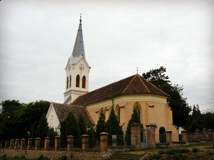 A nagyharsányi református templom, híres hitviták helyszíne a 16. században