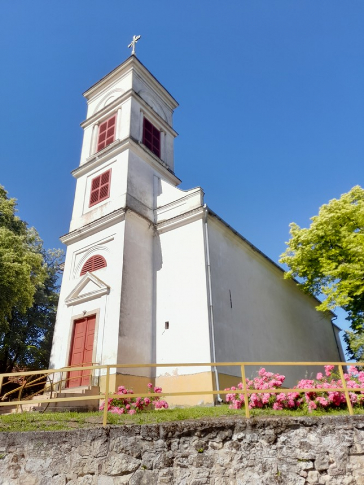 361_magyarhertelend_templom_kulso