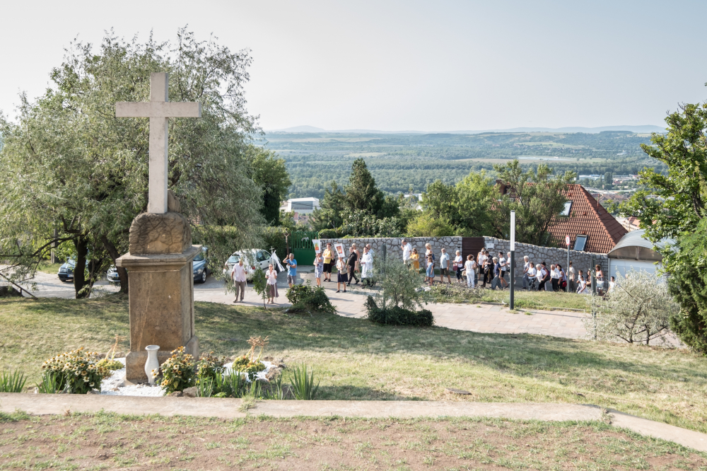 381_havasboldogasszony_zarandokok-2