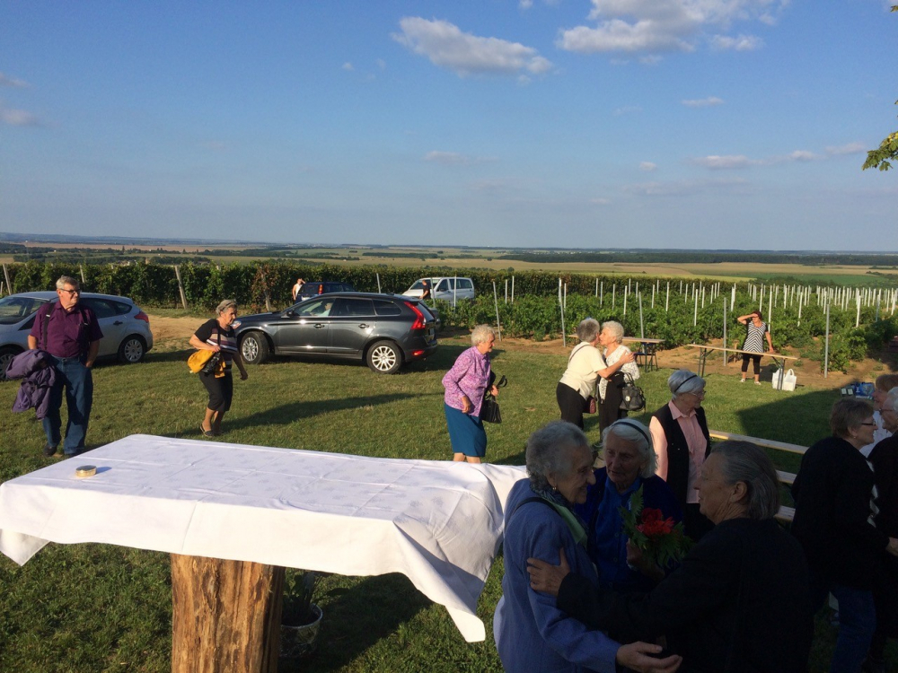 420_palkonya_szent_bertalan_kapolna_hivek