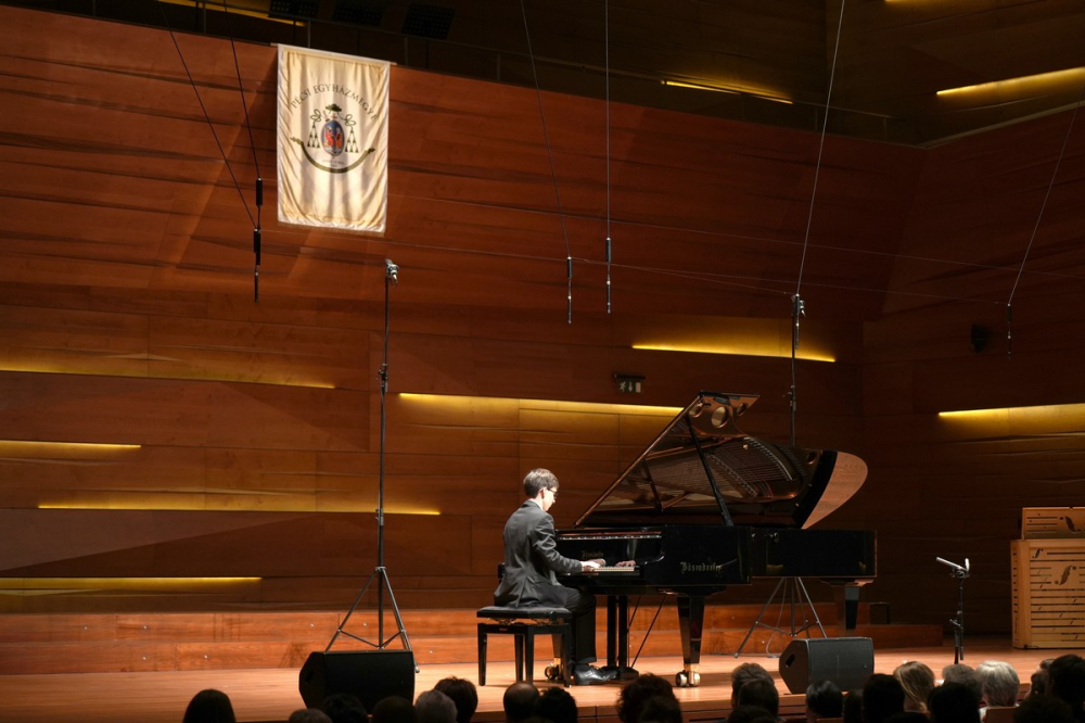 495_PEM-hangverseny-019