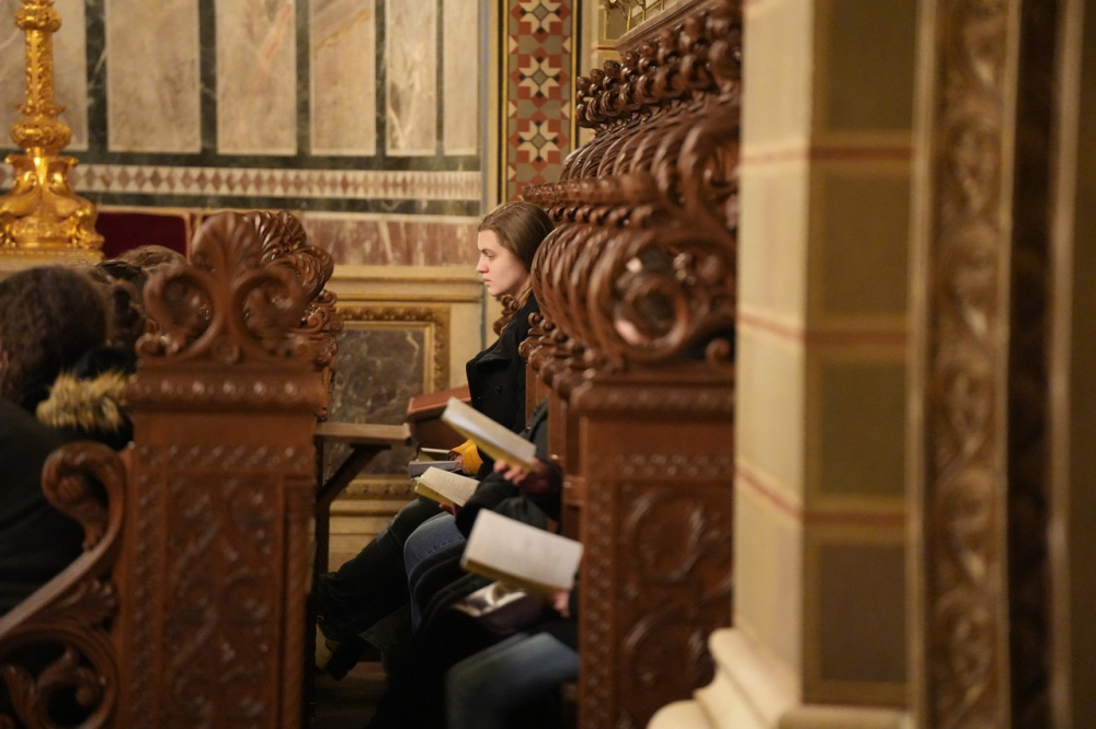 584_Sotetzsolozsma-2023-16