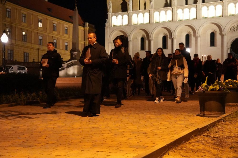 586_Faklyas-zarandoklat-2023-03