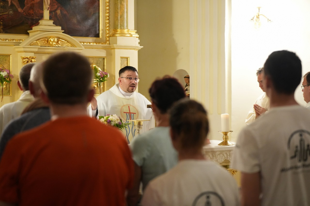 637_Gyalog-papokert-41