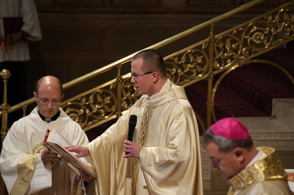 653_Beiktatas-szekesegyhaz-12