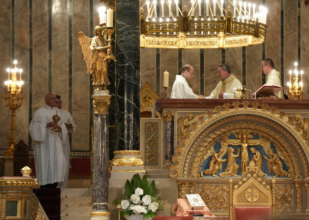 653_Beiktatas-szekesegyhaz-24