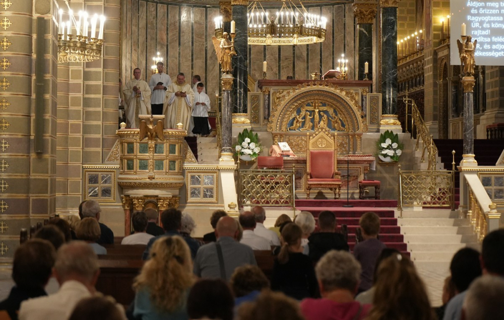 653_Beiktatas-szekesegyhaz-26