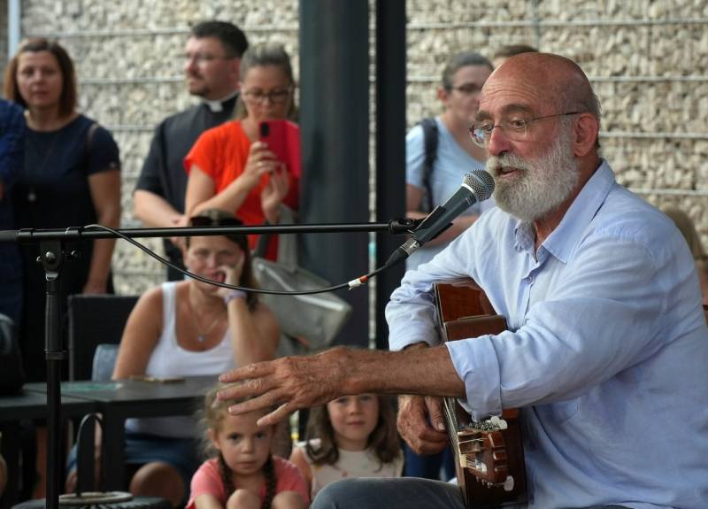 thumb_661_Rozsakert-12