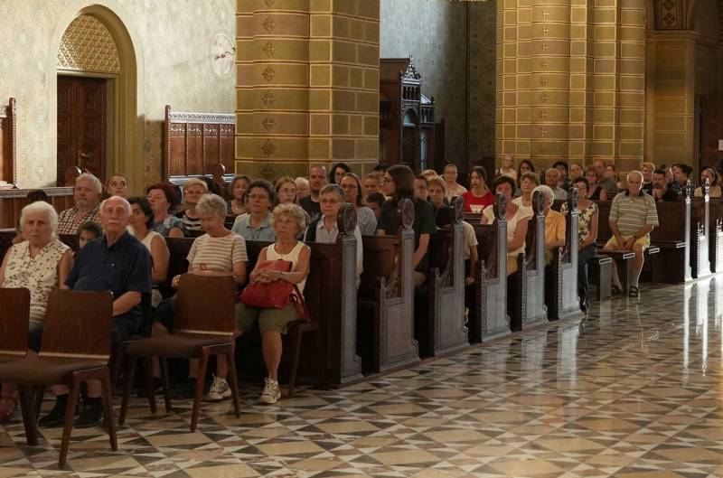 thumb_661_Szent-Istvan-kiraly-szentmise-09