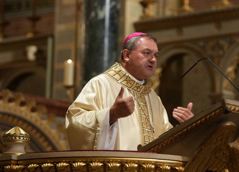 thumb_661_Szent-Istvan-kiraly-szentmise-17