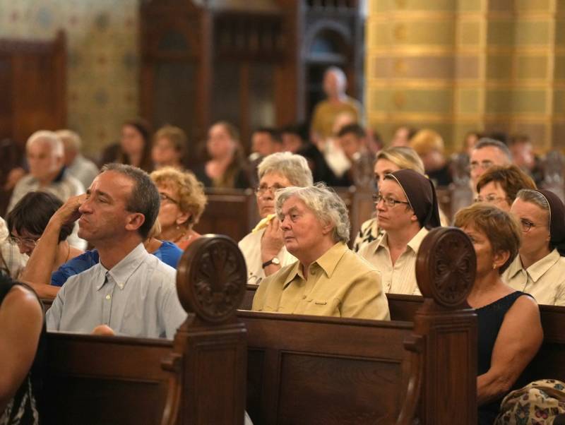 thumb_661_Szent-Istvan-kiraly-szentmise-19