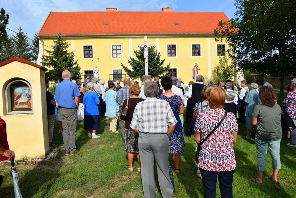 669_mariakemend_nemet_bucsu030