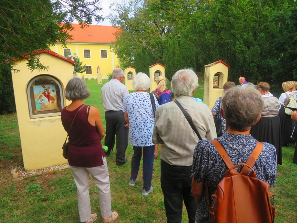 669_mariakemend_nemet_bucsu031