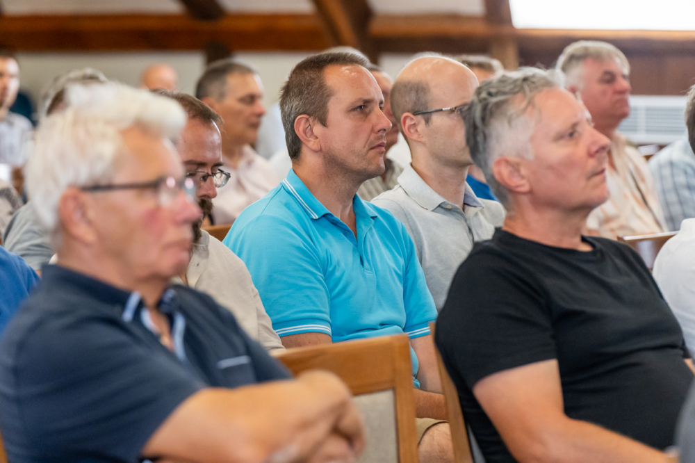 676_Ferfitalalkozo Pecs szept_21