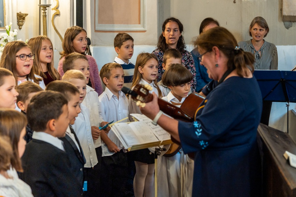 imgi_110_680_Szakaly_templommegaldas_45