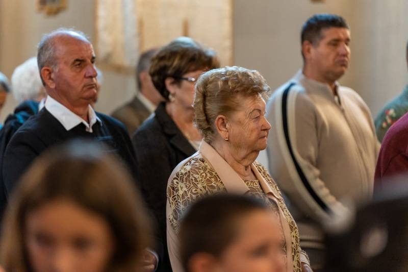 imgi_27_thumb_680_Szakaly_templommegaldas_28