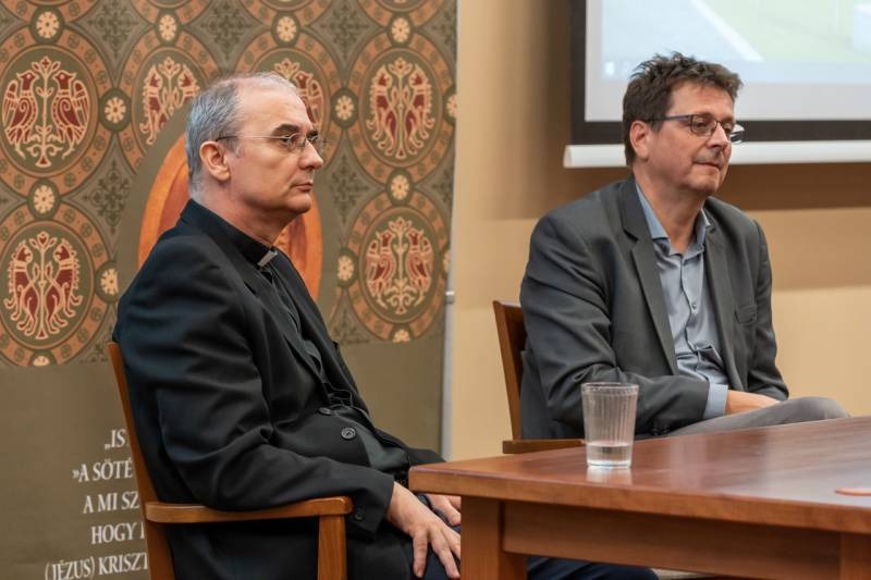 imgi_30_thumb_681_Szabadegyetem_szept_28