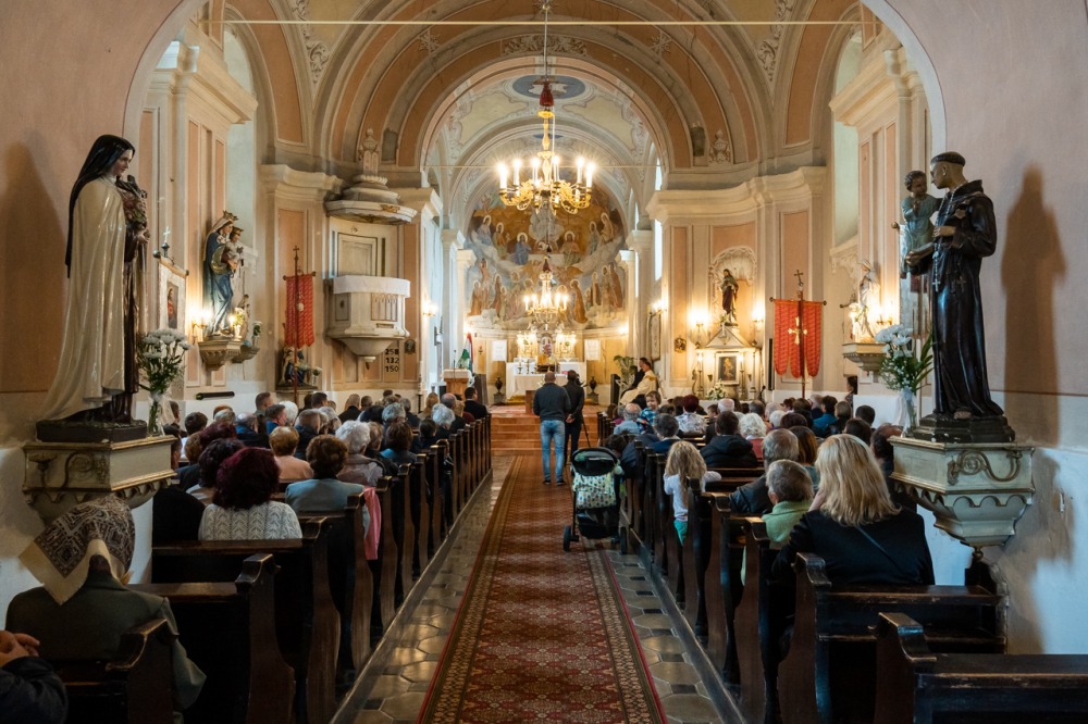 imgi_70_680_Szakaly_templommegaldas_35