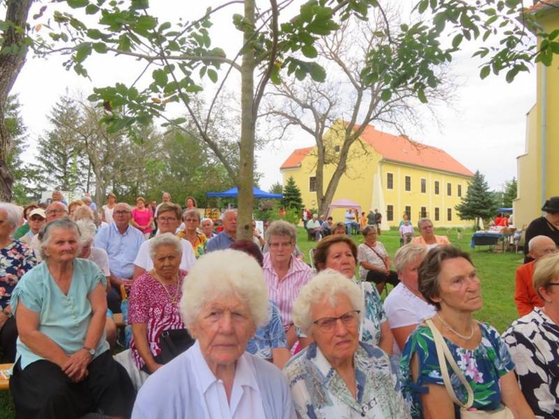 thumb_669_mariakemend_nemet_bucsu022