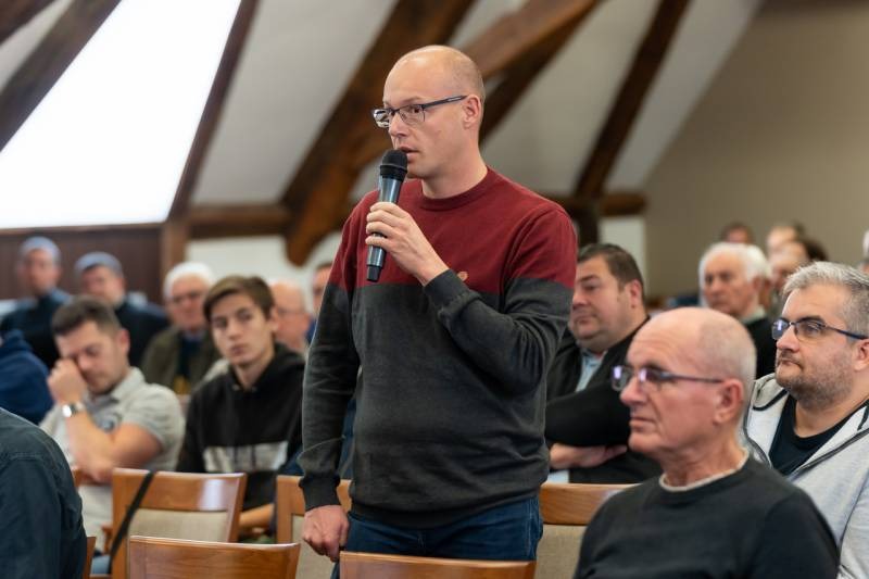 imgi_28_thumb_705_2023_11_ferfi_28