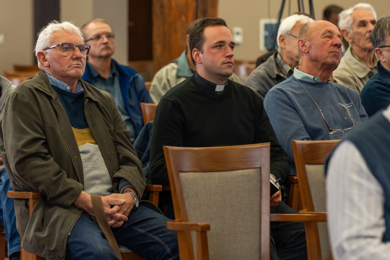 imgi_42_2023_11_ferfi_23