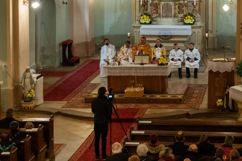 imgi_21_thumb_710_2023_11_palotabozsok_27