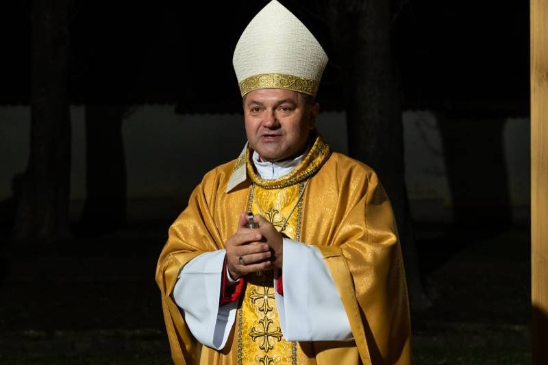 imgi_46_thumb_710_2023_11_palotabozsok_56