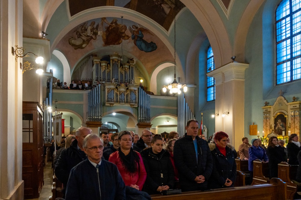 imgi_85_710_2023_11_palotabozsok_14