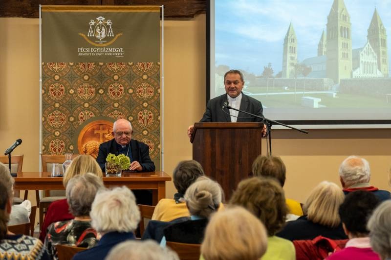 imgi_9_thumb_707_2023_11_szabadegyetem_06