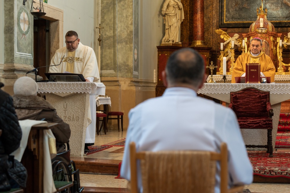 imgi_134_725_2023_12_09_bonyhad_25