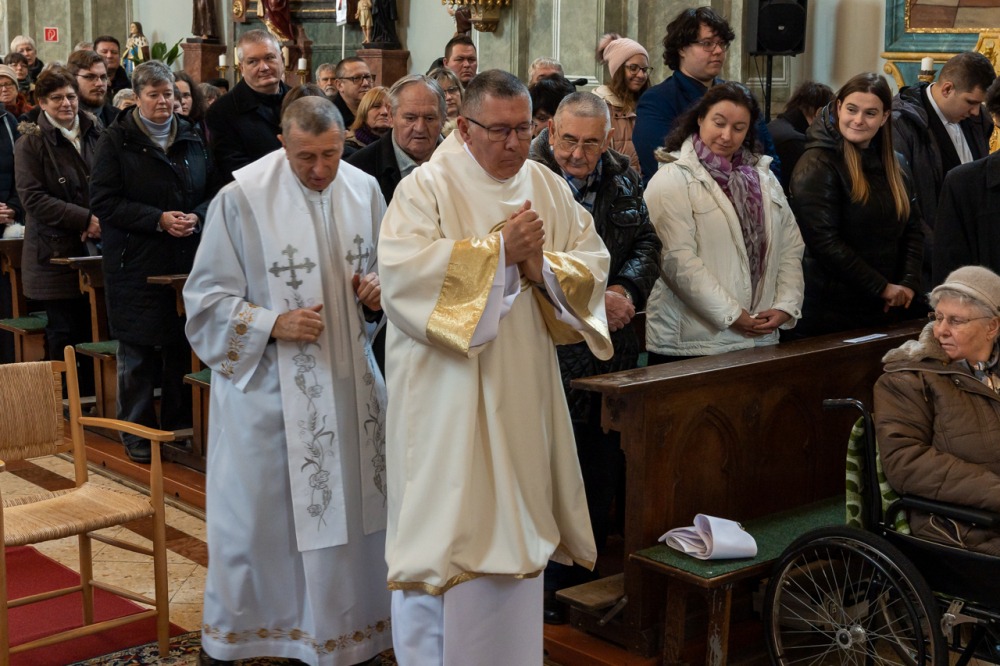 imgi_157_725_2023_12_09_bonyhad_49