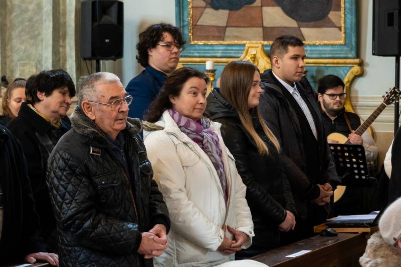 imgi_15_thumb_725_2023_12_09_bonyhad_12