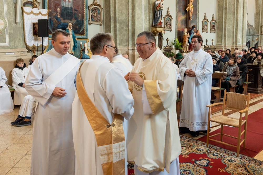 imgi_162_725_2023_12_09_bonyhad_55