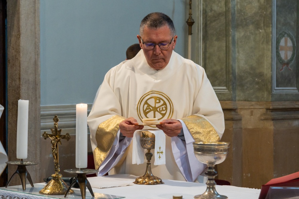 imgi_163_725_2023_12_09_bonyhad_57