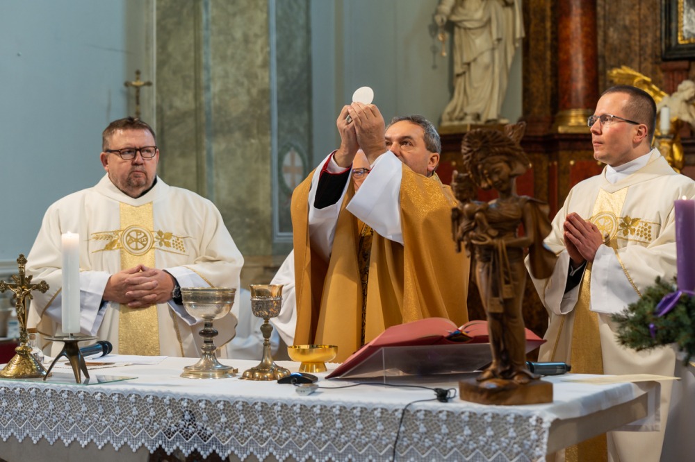 imgi_166_725_2023_12_09_bonyhad_59