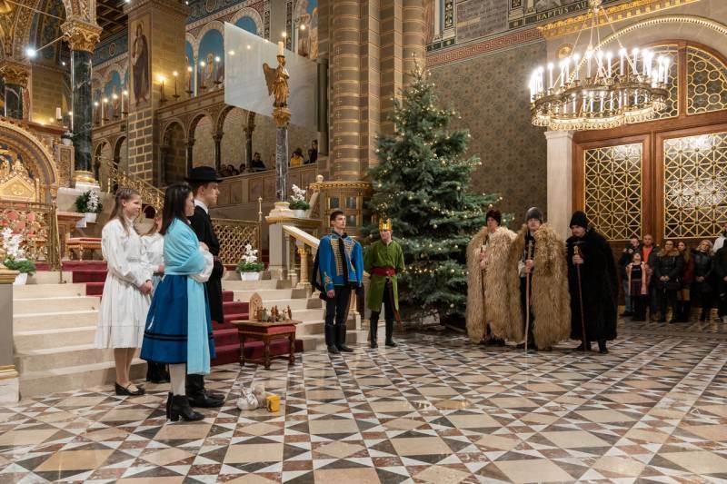 imgi_16_thumb_734_2023_12_25_ejfeli_13