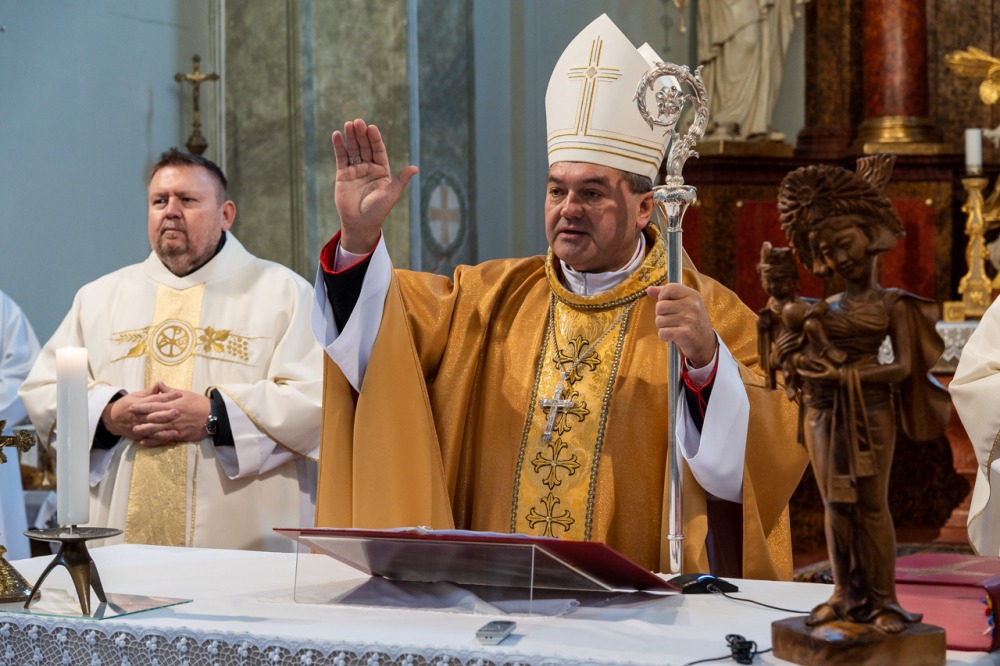 imgi_180_725_2023_12_09_bonyhad_73