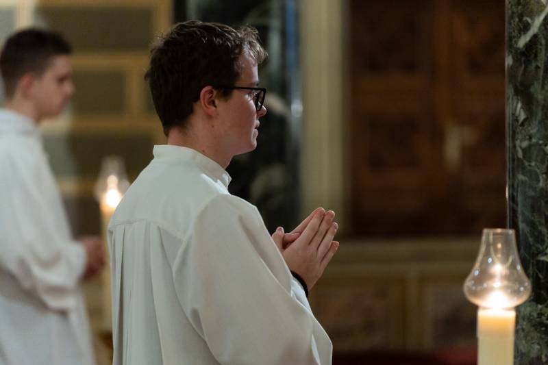 imgi_26_thumb_724_2023_12_07_rorate_24